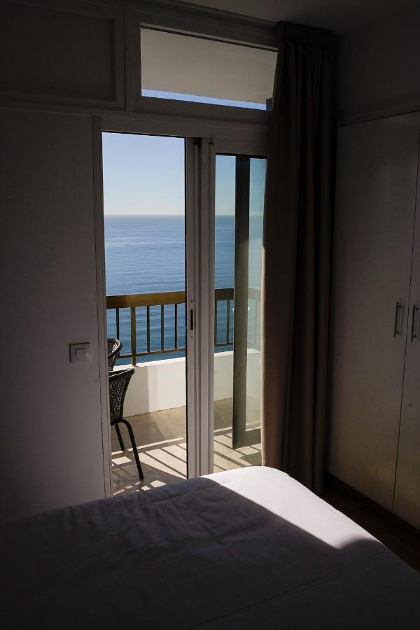 Beachfront Apartment Malaga Exterior photo